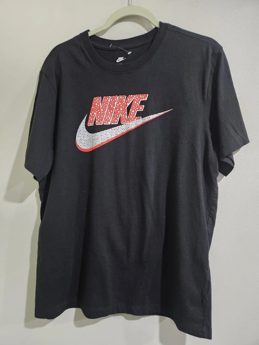 Nike Men's Logo Tee Size Medium